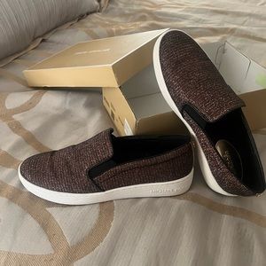 NWOT. Have box. Never been worn. Just tried on.